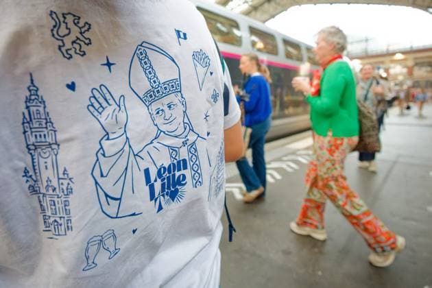 Mass Celebrated by Pope Leo XIV in Paris with the Diocese of Lille POPE’S VISIT TO FRANCE PHOTOPQR VOIX DU NORD JOHAN BEN AZZOUZ September 26, 2026 Lille, September 26, 2026: Pope Leo XIV’s Mass in Paris with the Diocese of Lille, departing from the Lille Flandres TGV station. PHOTO: JOHAN BEN AZZOUZ, LA VOIX DU NORD, September 25, 2026, Paris, France Pope Leo XIV is on an apostolic visit to France from September 25 to 28, 2026 Northern France  Copyright: xPHOTOPQR VOIXxDUxNORD MAXPPPxJOHANxBENxAZZOUZx 20260926VDN2414 20260926VDN2414