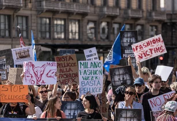 Protesters march against fur during Milan Fashion Week MILAN, ITALY - SEPTEMBER 26: Hundreds of people participate in an anti-fur march carrying protest banners and signs during Milan Fashion Week in Milan, Italy, on September 26, 2026. The initiative is part of a global campaign that has seen more than 240 demonstrations across 14 countries since its launch in January 2026. Andrea Carrubba Anadolu Milan Italy. Editorial use only. Please get in touch for any other usage.  Copyright: x2026xAnadoluxAndreaxCarrubbax