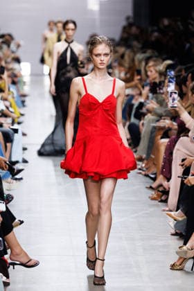 IPA89005322 - Milan, Milan Women™s Fashion Week Spring Summer 2027 - Women™s Fashion, Spring Summer 2027 - Ermanno Scervino fashion show - pictured on the runway: a model.  Copyright: xCinziaxCamelax xx IPA89005322
