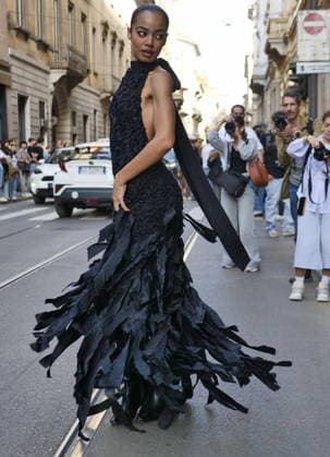 IPA89011695 - Milan, Milan Women s Fashion Week: Spring Summer 2026 2027 - Women s Fashion, Spring Summer 2026–2027 - Marco Rambaldi s fashion show - Pictured: Guest  Copyright: xLucaxPontix xLucaPonti IpaAgencyx IPA89011695