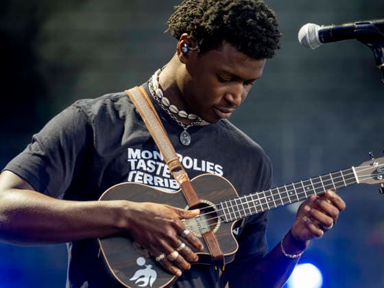 September 26, 2026, Virginia Beach, Virginia, USA: MON ROVIA performs at Farm Aid 2026. Through music and family farm produced food, and farmer presentations, this annual festival shines a spotlight on the critical need for family farms to succeed. Virginia Beach USA - ZUMAd155 20260926_znp_d155_018 Copyright: xSuexDorfmanx