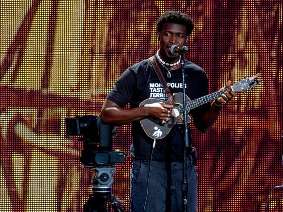September 26, 2026, Virginia Beach, Virginia, USA: MON ROVIA performs at Farm Aid 2026. Through music and family farm produced food, and farmer presentations, this annual festival shines a spotlight on the critical need for family farms to succeed. Virginia Beach USA - ZUMAd155 20260926_znp_d155_016 Copyright: xSuexDorfmanx