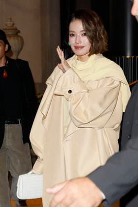 MFW Spring Summer 2027 Bottega Veneta leaving MP MILAN, ITALY - SEPTEMBER 26: Shu Qi leaves her hotel to attending Bottega Veneta fashion show during the Milan Fashion Week - Womenswear Spring Summer 2027 on September 24, 2026 in Milan, Italy. Photo by Marco Piovanotto Abacapress.com Milan Italy  Copyright: xPiovanottoxMarco ABACAx