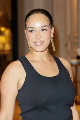 MFW Spring Summer 2027 Bottega Veneta leaving MP MILAN, ITALY - SEPTEMBER 26: Jorja Smith leaves her hotel to attending Bottega Veneta fashion show during the Milan Fashion Week - Womenswear Spring Summer 2027 on September 24, 2026 in Milan, Italy. Photo by Marco Piovanotto Abacapress.com Milan Italy  Copyright: xPiovanottoxMarco ABACAx