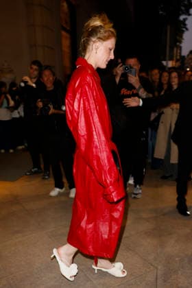 MFW Spring Summer 2027 Bottega Veneta leaving MP MILAN, ITALY - SEPTEMBER 26: Audrey Hobert leaves her hotel to attending Bottega Veneta fashion show during the Milan Fashion Week - Womenswear Spring Summer 2027 on September 24, 2026 in Milan, Italy. Photo by Marco Piovanotto Abacapress.com Milan Italy  Copyright: xPiovanottoxMarco ABACAx