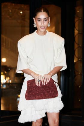 MFW Spring Summer 2027 Bottega Veneta leaving MP MILAN, ITALY - SEPTEMBER 26: Zeyne leaves her hotel to attending Bottega Veneta fashion show during the Milan Fashion Week - Womenswear Spring Summer 2027 on September 24, 2026 in Milan, Italy. Photo by Marco Piovanotto Abacapress.com Milan Italy  Copyright: xPiovanottoxMarco ABACAx