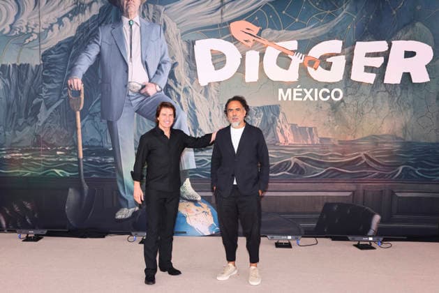 Digger Film Photocall in Mexico City (L-R) American actor Tom Cruise and Director Alejandro Gonzalez Inarritu attend the Digger Photocall at the Four Seasons Hotel Mexico Cityl on September 26, 2026 in Mexico City, Mexico. (Photo by Yamak Perea Eyepix Group) Copyright: xYamakxPerea xEyepixxGroupx YP_26092026_197887