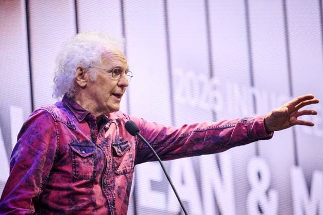 September 26, 2026, Toronto, On, Canada: Paul Dean of Loverboy speaks after being inducted into the Canadian Songwriters Hall of Fame on stage in Toronto, on Saturday, Sept. 26, 2026. Toronto Canada  - ZUMAc35_ 20260926_zaf_c35_146 Copyright: xSammyxKoganx