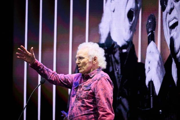 September 26, 2026, Toronto, On, Canada: Paul Dean of Loverboy speaks after being inducted into the Canadian Songwriters Hall of Fame on stage in Toronto, on Saturday, Sept. 26, 2026. Toronto Canada  - ZUMAc35_ 20260926_zaf_c35_149 Copyright: xSammyxKoganx