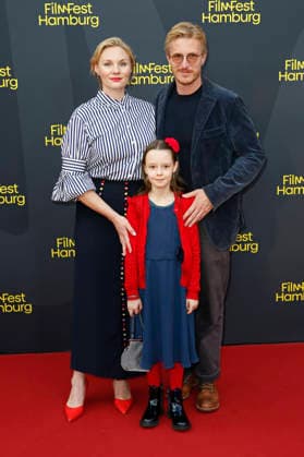 Rosalie Thomass, Elise Lindner, and Golo Euler at the premiere of the feature film *Lies About My Mother* at the 34th Filmfest Hamburg 2026 at Cinemaxx Dammtor in Hamburg, September 26, 2026 Foto:xC.xTamckex xFuturexImagex luegen_6914