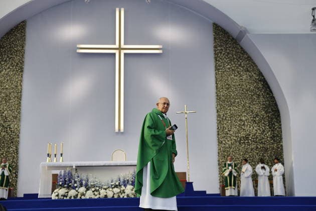 Visit to France of Pope Leo XIV - Mass at Lourdes Sanctuary Faithful gather ahead of the Pope Leo XIV mass at Prairie at the Lourdes sanctuary, southwestern France, on September 27, 2026. Pope Leo XIV makes a historic apostolic journey of four days to France scheduled for September 25 to 28, 2026. Photo by Margot Le Gonidec ABACAPRESS.COM Lourdes France  Copyright: xLexGonidecxMargot ABACAx