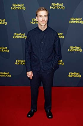 Albrecht Schuch at the premiere of the ARD series *Breitscheidplatz 19 12* at the 34th Hamburg Film Festival 2026 at Cinemaxx Dammtor in Hamburg, September 26, 2026 Foto:xC.xTamckex xFuturexImagex breitscheidplatz_6936