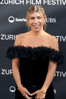 Lee Broda at the premiere of the film *The Housewife* at the 22nd Zurich Film Festival at the Kongresshaus Zürich, September 26, 2026 Foto:xA.xRaemyx xFuturexImagex housewife_6903