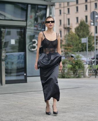 IPA89023712 - Milan, Milan Women s Fashion Week: Spring Summer 2026 2027 - Women s Fashion, Spring Summer 2026–2027 - Ermanno Scervinoi fashion show - Pictured: Guest  Copyright: xLucaxPontix xLucaPonti IpaAgencyx IPA89023712