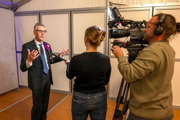 September 26, 2026, International Classical Music Festival Festival of Nations 2026, at the Kurhaus in Bad Wörishofen, Unterallgäu; prior to the opening concert featuring Sol Gabetta, a VIP reception for guests of honor; Artistic Director Winfried Roch gives a TV interview for Sat1 on September 26, 2026, Bad Wörishofen Classical Music Festival, September 26, 2026; Bad Wörishofen Classical Music Fes