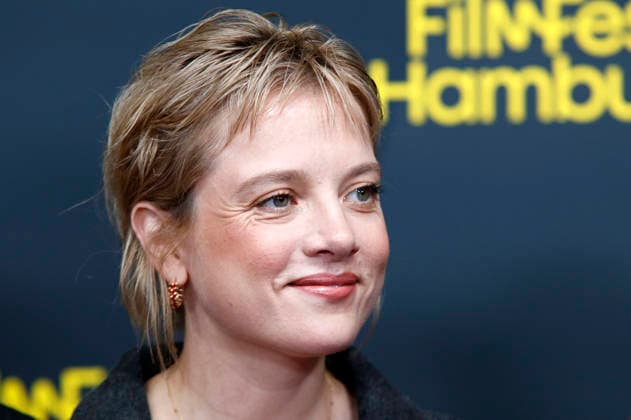 Jella Haase at the premiere of the feature film *Kinder der Sonne* (*Children of the Sun*) at the 34th Hamburg Film Festival in 2026 at Cinemaxx Dammtor in Hamburg, September 26, 2026 Foto:xC.xTamckex xFuturexImagex kinder_6938