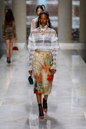 Dolce Gabbana Spring Summer 2027 Ready-to-Wear Collection Fashion Show during Milan Fashion Week on September 25, 2026 Dolce Gabbana Fashion Show Ready to Wear Spring Summer 2027 at Milan Fashion Week September 25, 2026 Milan, Italy  Copyright: xAgencex xBestimagexAgencex xBestimagex