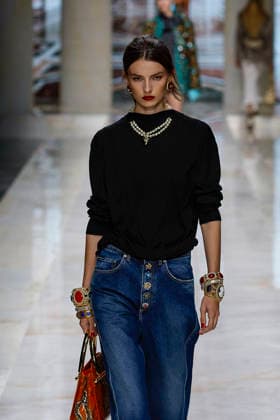 Dolce Gabbana Spring Summer 2027 Ready-to-Wear Collection Fashion Show during Milan Fashion Week on September 25, 2026 Dolce Gabbana Fashion Show Ready to Wear Spring Summer 2027 at Milan Fashion Week September 25, 2026 Milan, Italy  Copyright: xAgencex xBestimagexAgencex xBestimagex