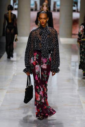Dolce Gabbana Spring Summer 2027 Ready-to-Wear Collection Fashion Show during Milan Fashion Week on September 25, 2026 Dolce Gabbana Fashion Show Ready to Wear Spring Summer 2027 at Milan Fashion Week September 25, 2026 Milan, Italy  Copyright: xAgencex xBestimagexAgencex xBestimagex