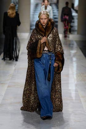Dolce Gabbana Spring Summer 2027 Ready-to-Wear Collection Fashion Show during Milan Fashion Week on September 25, 2026 Dolce Gabbana Fashion Show Ready to Wear Spring Summer 2027 at Milan Fashion Week September 25, 2026 Milan, Italy  Copyright: xAgencex xBestimagexAgencex xBestimagex
