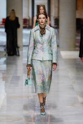 Dolce Gabbana Spring Summer 2027 Ready-to-Wear Collection Fashion Show during Milan Fashion Week on September 25, 2026 Dolce Gabbana Fashion Show Ready to Wear Spring Summer 2027 at Milan Fashion Week September 25, 2026 Milan, Italy  Copyright: xAgencex xBestimagexAgencex xBestimagex
