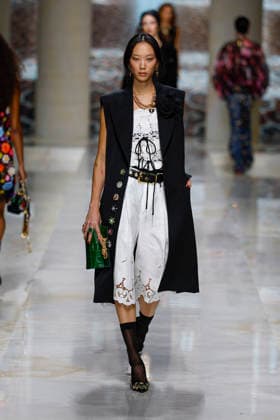 Dolce Gabbana Spring Summer 2027 Ready-to-Wear Collection Fashion Show during Milan Fashion Week on September 25, 2026 Dolce Gabbana Fashion Show Ready to Wear Spring Summer 2027 at Milan Fashion Week September 25, 2026 Milan, Italy  Copyright: xAgencex xBestimagexAgencex xBestimagex
