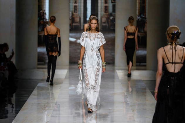 Dolce Gabbana Spring Summer 2027 Ready-to-Wear Collection Fashion Show during Milan Fashion Week on September 25, 2026 Dolce Gabbana Fashion Show Ready to Wear Spring Summer 2027 at Milan Fashion Week September 25, 2026 Milan, Italy  Copyright: xAgencex xBestimagexAgencex xBestimagex