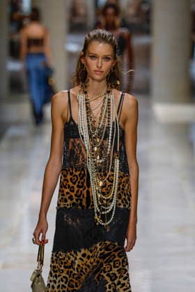 Dolce Gabbana Spring Summer 2027 Ready-to-Wear Collection Fashion Show during Milan Fashion Week on September 25, 2026 Dolce Gabbana Fashion Show Ready to Wear Spring Summer 2027 at Milan Fashion Week September 25, 2026 Milan, Italy  Copyright: xAgencex xBestimagexAgencex xBestimagex