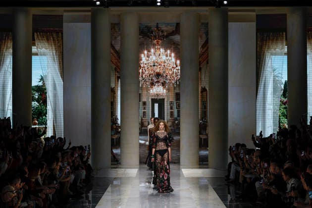 Dolce Gabbana Spring Summer 2027 Ready-to-Wear Collection Fashion Show during Milan Fashion Week on September 25, 2026 Dolce Gabbana Fashion Show Ready to Wear Spring Summer 2027 at Milan Fashion Week September 25, 2026 Milan, Italy  Copyright: xAgencex xBestimagexAgencex xBestimagex