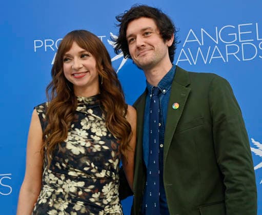 Lauren Lapkus (L) and Mike Castle attend Project Angel Food s Angel Awards 2026 at the Chuck Lorre Family Foundation Campus in Los Angeles on Saturday, September 26, 2026. Project Angel Food s mission is to prepare and deliver healthy meals to feed people impacted by serious illness, bringing comfort and hope every day.  LAP2026092632 JIMxRUYMEN