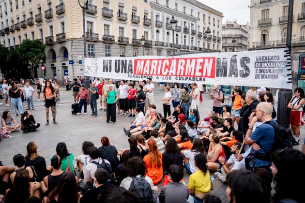 500 people spend the night at Madrid’s Puerta del Sol after camping out to demand the Maricarmen decree. Numerous people carrying banners with the slogan Not One More Maricarmen gather in tents to demand the passage of a housing decree at the Puerta del Sol, on September 27, 2026, in Madrid, Spain. 500 people spent the night in Madrid’s Puerta del Sol this Sunday after camping out in about a hundred tents all night, according to figures provided by the Government Delegation to Europa Press, to demand the approval of a housing decree—which they have dubbed the Maricarmen Decree — at the Council of Ministers meeting to be held on Tuesday, September 29, 2026. SEPTEMBER 27, 2026 CAMP-OUT IN MADRID, SPAIN  Copyright: xA.xPÃ rezxMecax 7803866