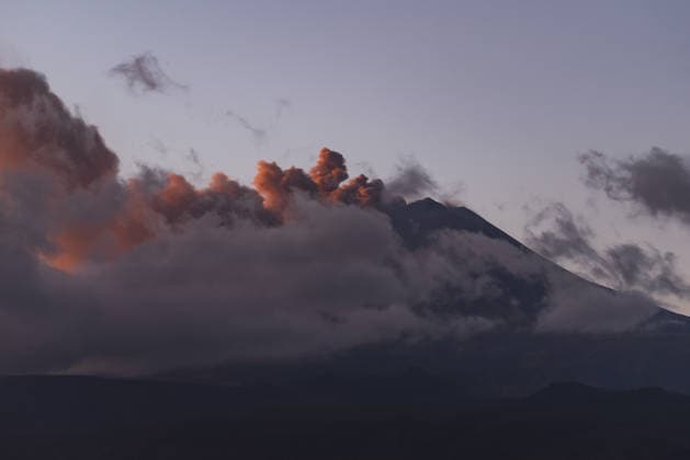 Etna volcano ash emissions halt flights at Catania Airport CATANIA, ITALY - SEPTEMBER 27: Mount Etna emits volcanic ash from its North-East Crater as volcanic activity disrupts air traffic at Catania-Fontanarossa International Airport in Catania, Sicily, Italy on September 27, 2026. The ash cloud has prompted restrictions on the airspace around the volcano, with flights at Catania airport suspended and some services cancelled, delayed or diverted to other airports in Sicily. Passengers have been advised to check their flight status with their airline before travelling to the airport. Salvatore Allegra Anadolu Catania Italy. Editorial use only. Please get in touch for any other usage.  Copyright: x2026xAnadoluxSalvatorexAllegrax