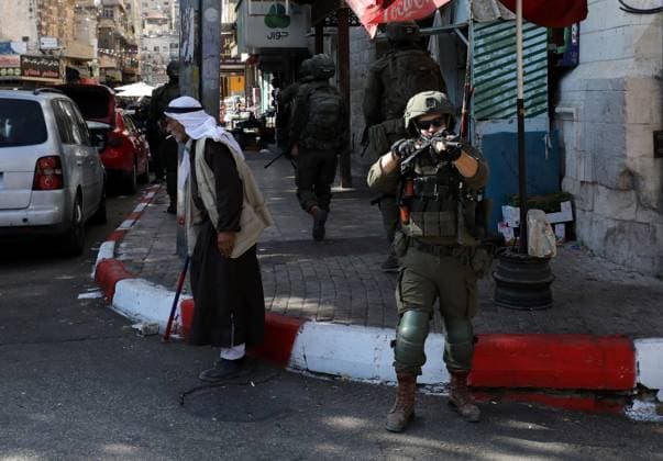 September 27, 2026, Nablus, Palestine, State of: NABLUS, OCCUPIED WEST BANK, SEPTEMBER 27, 2026: Israeli soldiers patrol the Old City of Nablus in the occupied West Bank. Nablus Palestine, State of - ZUMAq101 20260927_zna_q101_011 Copyright: xNedalxShtiehx