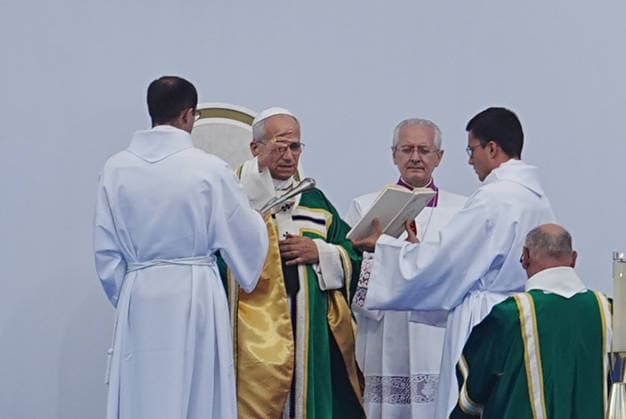 NEWS le Pape Leon XIV au Scanctuaire de Lourdes- - 27 09 2026 LOURDES, FRANCE SEPTEMBER 27: Pope Leo XIV during Mass at the Sanctuary of Lourdes. This trip marks the first visit by a pope to this European country since that of Benedict XVI in 2008.in Lourdes Photo: Laurent Lairys. LourdesFrance  Copyright: xLaurentxLairysx