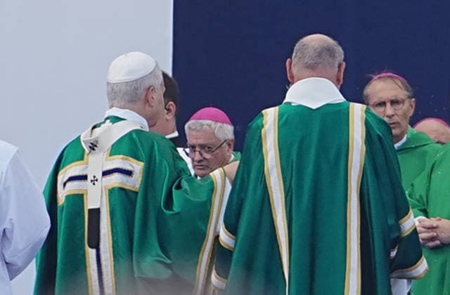 NEWS le Pape Leon XIV au Scanctuaire de Lourdes- - 27 09 2026 LOURDES, FRANCE SEPTEMBER 27: Pope Leo XIV during Mass at the Sanctuary of Lourdes. This trip marks the first visit by a pope to this European country since that of Benedict XVI in 2008.in Lourdes Photo: Laurent Lairys. LourdesFrance  Copyright: xLaurentxLairysx