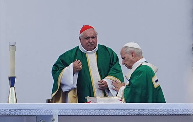 NEWS le Pape Leon XIV au Scanctuaire de Lourdes- - 27 09 2026 LOURDES, FRANCE SEPTEMBER 27: Pope Leo XIV during Mass at the Sanctuary of Lourdes. This trip marks the first visit by a pope to this European country since that of Benedict XVI in 2008.in Lourdes Photo: Laurent Lairys. LourdesFrance  Copyright: xLaurentxLairysx