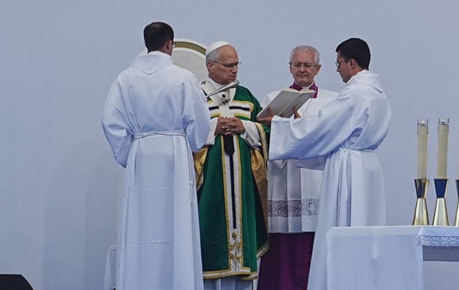 NEWS le Pape Leon XIV au Scanctuaire de Lourdes- - 27 09 2026 LOURDES, FRANCE SEPTEMBER 27: Pope Leo XIV during Mass at the Sanctuary of Lourdes. This trip marks the first visit by a pope to this European country since that of Benedict XVI in 2008.in Lourdes Photo: Laurent Lairys. LourdesFrance  Copyright: xLaurentxLairysx