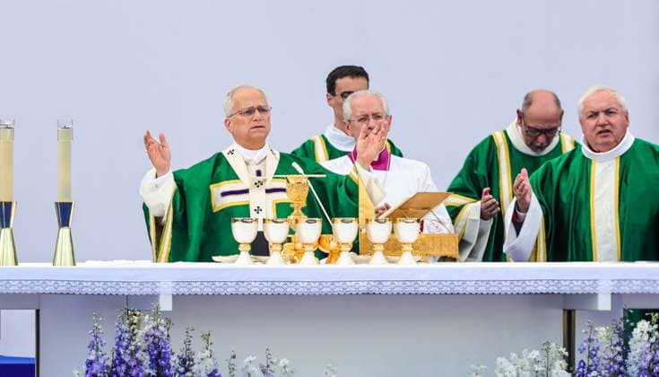 Pope Leo XIV’s Visit to the Shrine of Lourdes: Mass PHOTOPQR SUD OUEST David Le Deodic Pau September 27, 2026 Pope Leo XIV’s Visit to the Shrine of Lourdes, September 27, 2006 Mass at the meadow of the Shrine of Our Lady of Lourdes September 27, 2026, Lourdes, France Pope Leo XIV is on an apostolic visit to France from September 25 to 28, 2026 Pau, Béarn, France  Copyright: xPHOTOPQR SUDxOUEST MAXPPPxDavidxLexDeodicx 20260927SDO5260 20260927SDO5260
