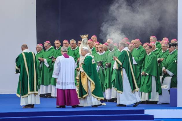 Pope Leo XIV’s Visit to the Shrine of Lourdes: Mass PHOTOPQR SUD OUEST David Le Deodic Pau September 27, 2026 Pope Leo XIV’s Visit to the Shrine of Lourdes, September 27, 2006 Mass at the meadow of the Shrine of Our Lady of Lourdes September 27, 2026, Lourdes, France Pope Leo XIV is on an apostolic visit to France from September 25 to 28, 2026 Pau, Béarn, France  Copyright: xPHOTOPQR SUDxOUEST MAXPPPxDavidxLexDeodicx 20260927SDO5285 20260927SDO5285
