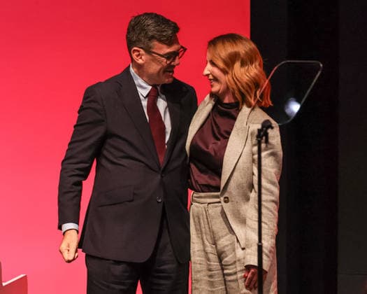 Labour Party Annual Conference 2026 Prime Minister of the United Kingdom Andy Burnham embraces First Secretary of State, Chancellor of the Duchy of Lancaster and Minister for the Cabinet Office Louise Haigh MP after her speach during the Labour Party Annual Conference 2026 at Convention Centre, Liverpool, United Kingdom on 27 September 2026 (Photo by Mark Cosgrove News Images) Liverpool Convention Centre Merseyside United Kingdom Copyright: xMarkxCosgrove NewsxImagesx