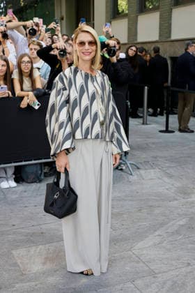 MFW Spring Summer 2027 Armani Arrival MP MILAN, ITALY - SEPTEMBER 27: Claire Danes arrives to Armani fashion show during the Milan Fashion Week - Womenswear Spring Summer 2027 on September 27, 2026 in Milan, Italy. Photo by Marco Piovanotto Abacapress.com Milan Italy  Copyright: xPiovanottoxMarco ABACAx