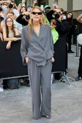 MFW Spring Summer 2027 Armani Arrival MP MILAN, ITALY - SEPTEMBER 27: Anna Dello Russo arrives to Armani fashion show during the Milan Fashion Week - Womenswear Spring Summer 2027 on September 27, 2026 in Milan, Italy. Photo by Marco Piovanotto Abacapress.com Milan Italy  Copyright: xPiovanottoxMarco ABACAx