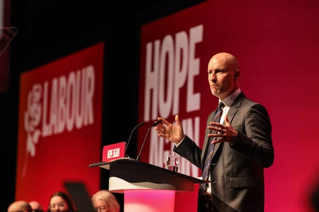 Labour Party Annual Conference 2026 Secretary of State for Wales Stephen Kinnock MP speaks during the Labour Party Annual Conference 2026 at Convention Centre, Liverpool, United Kingdom on 27 September 2026 (Photo by Mark Cosgrove News Images) Liverpool Convention Centre Merseyside United Kingdom Copyright: xMarkxCosgrove NewsxImagesx