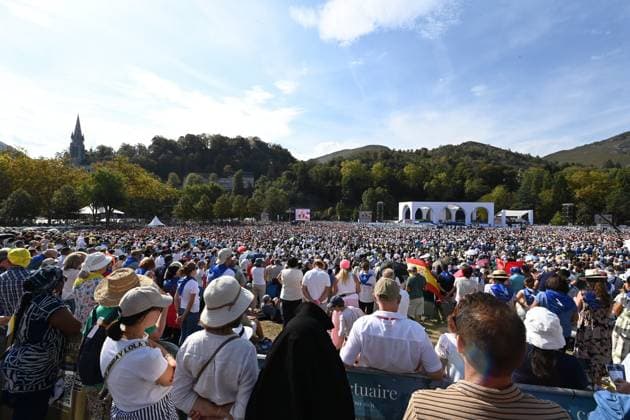 POPE S VISIT TO FRANCE MAXPPP LOURDES SEPTEMBER 27, 2026 BASTIEN ARBERET MAXPPP MASS ON THE MEADOW WITH 150,000 PILGRIMS ANNOUNCED VISIT OF POPE LEON XIV TO THE SANCTUARY OUR LADY OF LOURDES, HAUTES-PYRÉNÉES, ON SEPTEMBER 27, 2026 APOSTOLIC VISIT TO FRANCE September 27, 2026, Lourdes, Hautes-Pyrénées, France  Copyright: xMAXPPPxBASTIENxARBERETx MXP202609275726 MXP202609275726