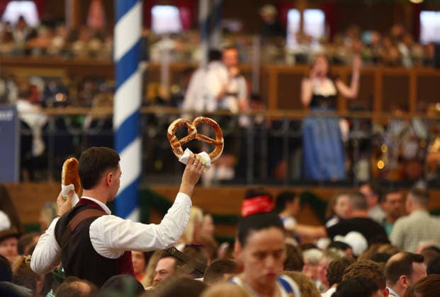 Germany world s largest beer festival Oktoberfest A general view of a beer tent during the world s largest beer festival Oktoberfest in Munich, Germany, September 27th , 2026 . Photo by Davide Elias Copyright: xDavidexEliasx