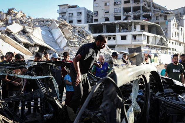 Palestinians Gather at Site of Israeli Strike in Gaza City Palestinians gather at the site of an Israeli airstrike that targeted a vehicle near al-Sinaa junction in Gaza City on September 27, 2026. The strike killed one Palestinian and wounded others, according to local sources. Photo by Bilal Osama apaimages Gaza city Gaza Strip Palestinian Territory 270926_Gaza_BO_01(12) Copyright: xapaimagesxBilalxOsamax xapaimagesx