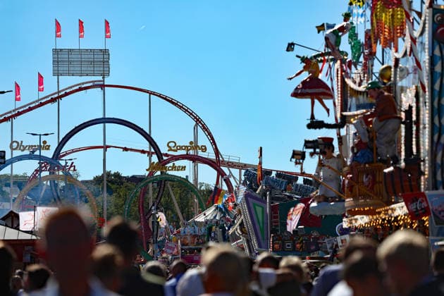 Germany world s largest beer festival Oktoberfest A general view of the world s largest beer festival Oktoberfest in Munich, Germany, September 27th , 2026 . Photo by Davide Elias Copyright: xDavidexEliasx