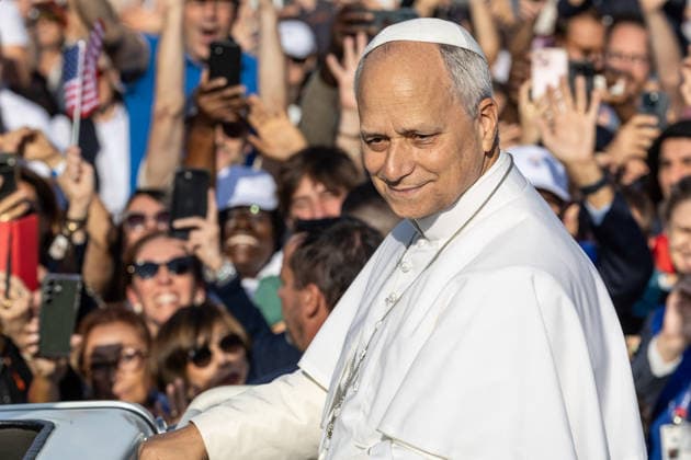 Visit to France of Pope Leo XIV - Mass at Lourdes Sanctuary MLG Pope Leo XIV celebrates Mass on the Prairie of the Sanctuary of Our Lady of Lourdes during his apostolic visit to France in Lourdes, France, on September 27, 2026. Photo by Margot Le Gonidec ABACAPRESS.COM Lourdes France  Copyright: xLexGonidecxMargot ABACAx