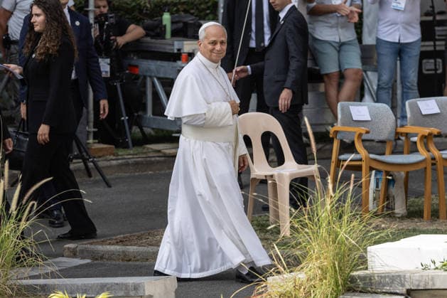 Visit to France of Pope Leo XIV - Meeting at Lourdes Sanctuary MLG Pope Leo XIV meets sick pilgrims and hospital workers at the Accueil Notre-Dame, a facility that welcomes and assists sick and disabled pilgrims visiting the Sanctuary of Our Lady of Lourdes, in Lourdes, France, on September 27, 2026. Photo by Margot Le Gonidec ABACAPRESS.COM Lourdes France  Copyright: xLexGonidecxMargot ABACAx