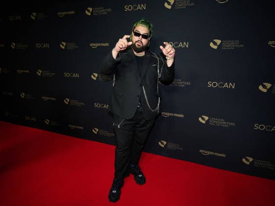 September 26, 2026, Toronto, On, Canada: Sebastian Gaskin walks the red carpet ahead of the Canadian Songwriters Hall of Fame induction ceremony in Toronto, on Saturday, Sept. 26, 2026. Toronto Canada  - ZUMAc35_ 20260926_zaf_c35_223 Copyright: xSammyxKoganx